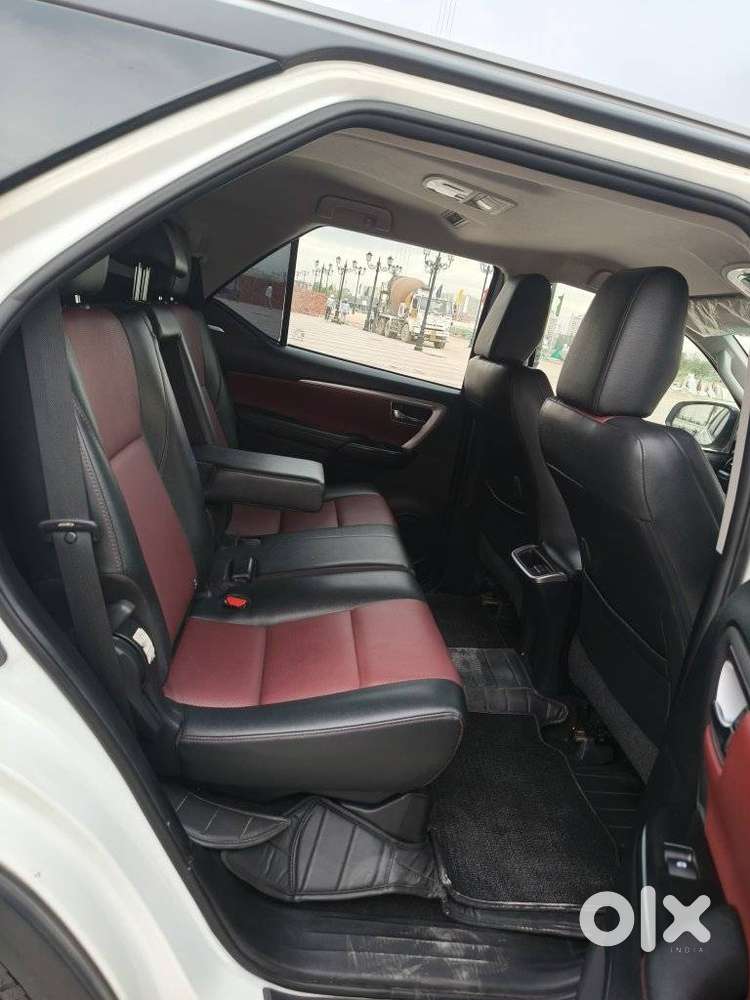 Toyota Fortuner Legender 4x2 At 2.8, 2025, Diesel