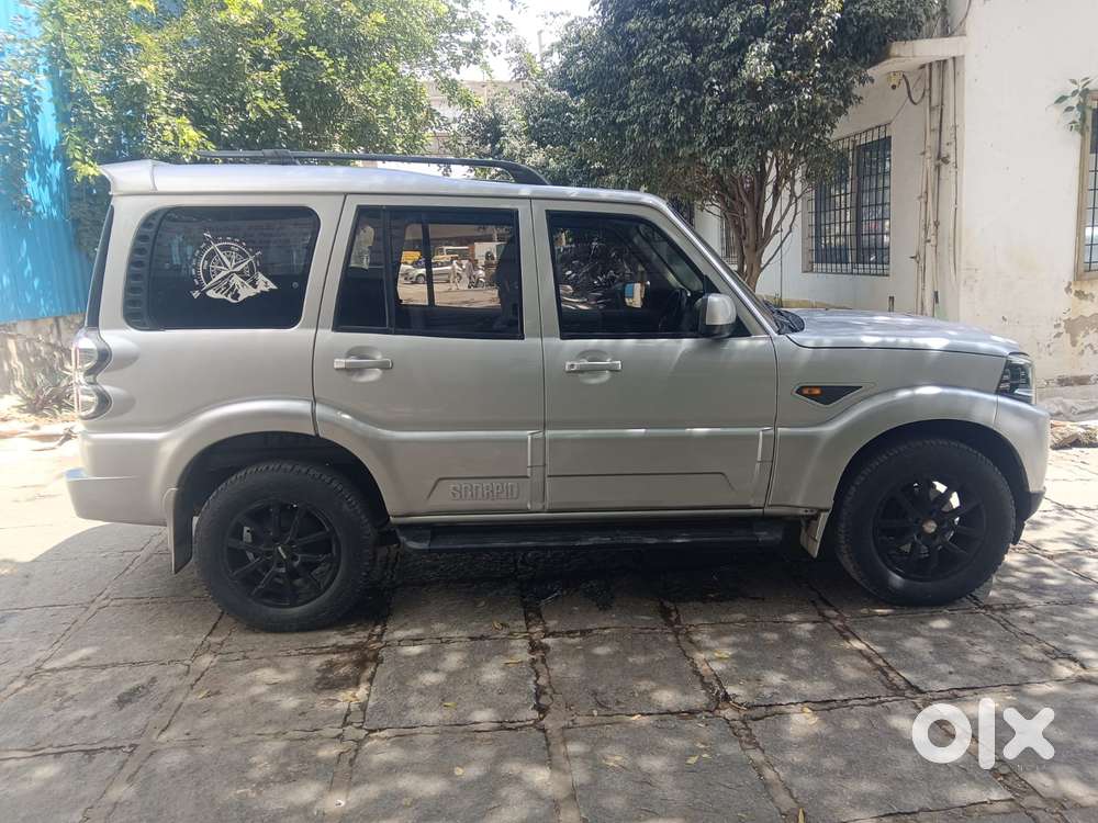 Mahindra Scorpio S4, 2017, Diesel