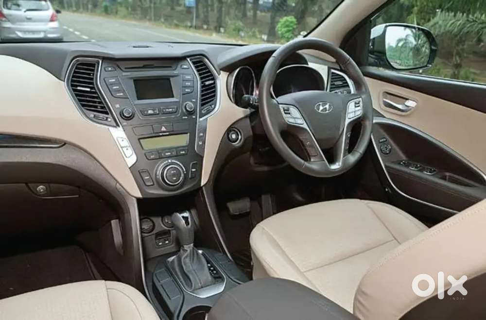 Hyundai Santa Fe 2014 Diesel Well Maintained Auto Showroom Condition