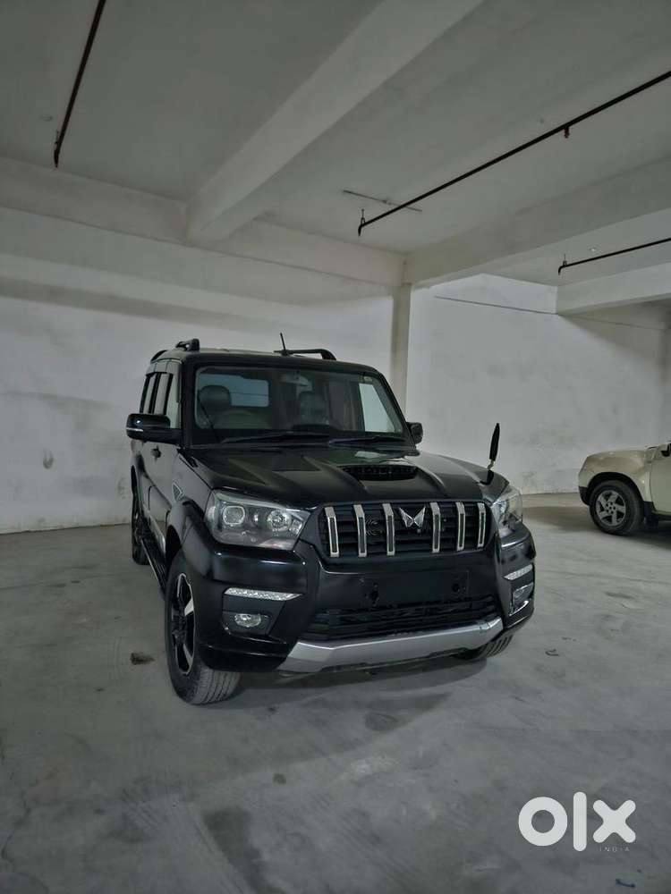 Mahindra Diesel Car 2022 Convert. S11 Classic