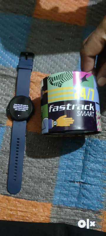 Fast track hot sale smart band