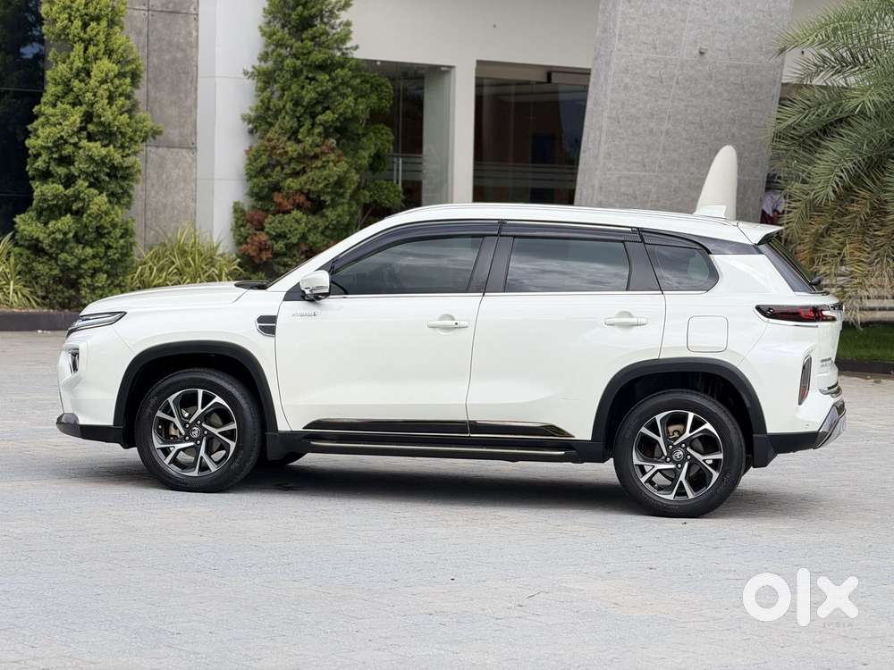Toyota Urban Cruiser Hyryder 1.5 V Hybrid, 2024, Petrol