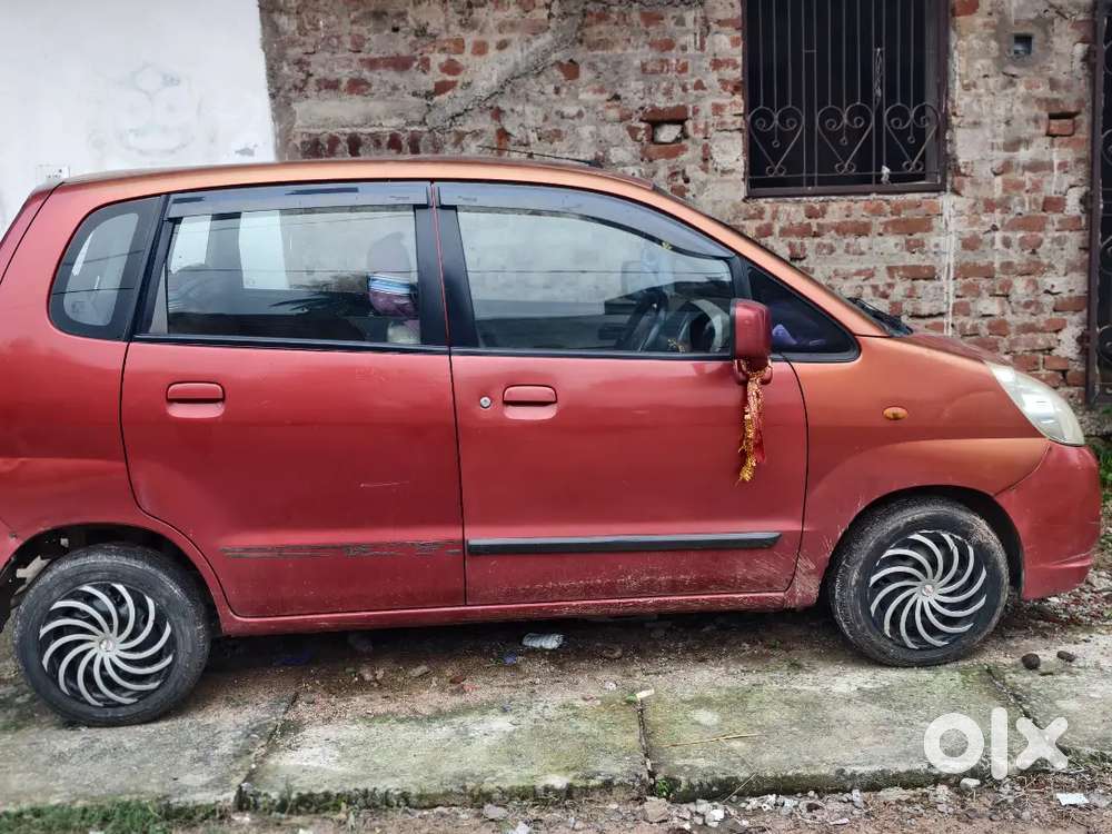 Maruti Suzuki Zen Estilo 2011