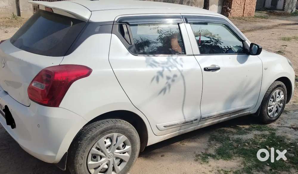 Maruti Suzuki Swift 2023 Petrol 50000 Driven Digital Screen Backcamera