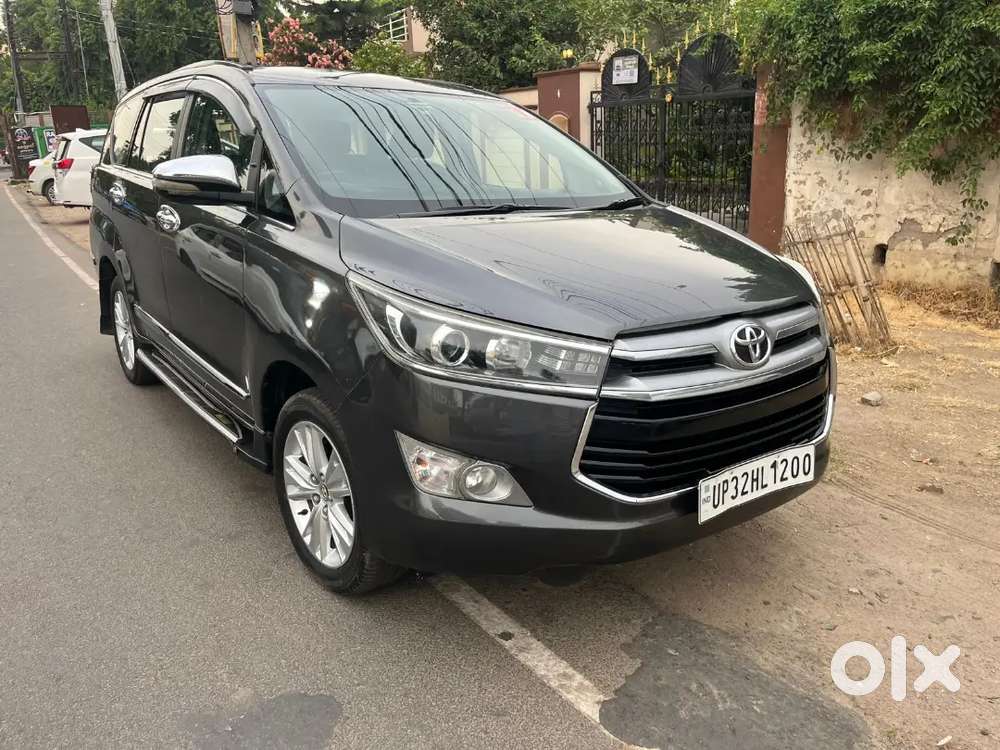Toyota Innova Crysta 2016
