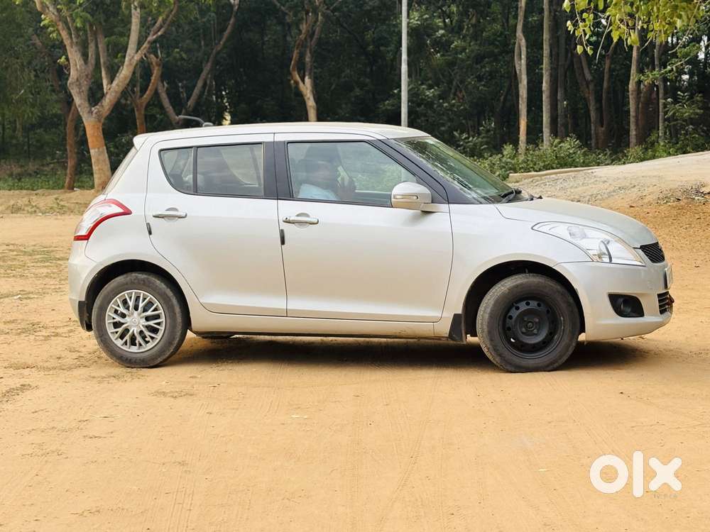 Maruti Suzuki Swift Vxi 1.2 Abs Bs-iv, 2014, Petrol