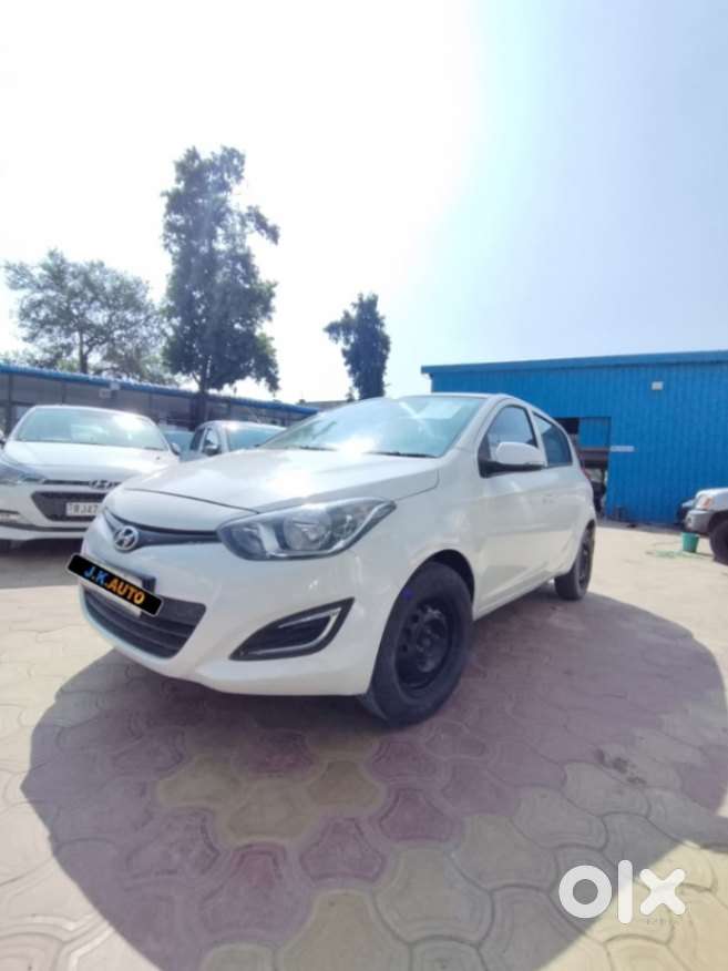 Hyundai I20 Magna 1.2 Mt, 2014, Petrol
