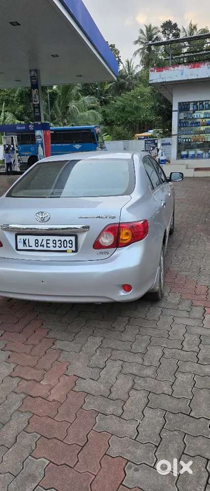 Toyota Corolla Altis 2010