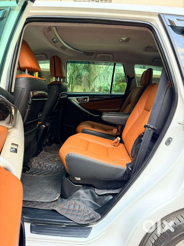 Toyota Innova Crysta 2.8z Automatic, 2018, Diesel