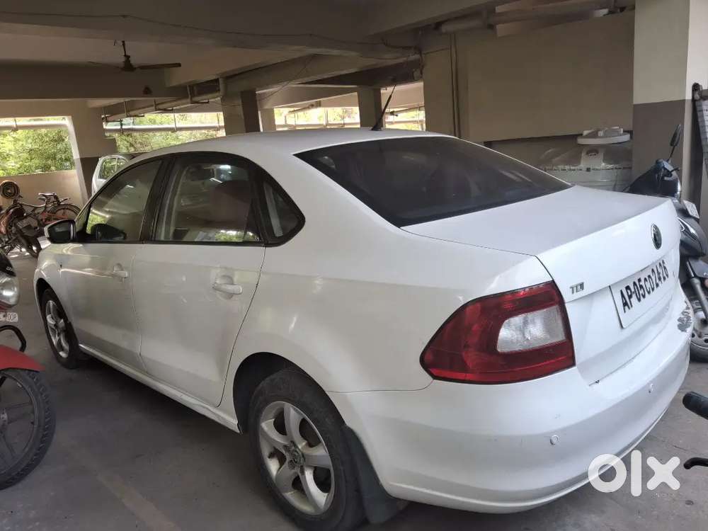 Skoda Rapid 2012