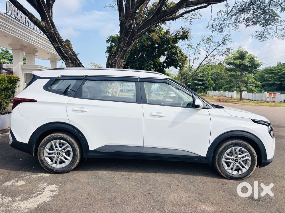 Kia Carens 1.4 Prestige 7 Str, 2022, Petrol