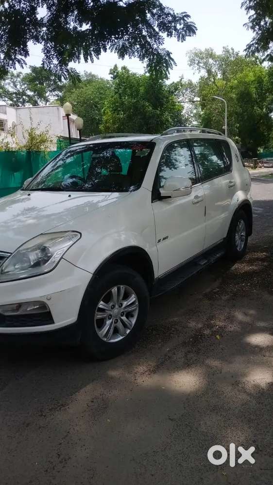 Mahindra Rexton 2015 Diesel Automatic