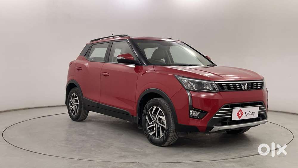 Mahindra Xuv300 1.2 W8 (o) Amt Petrol, 2022, Petrol