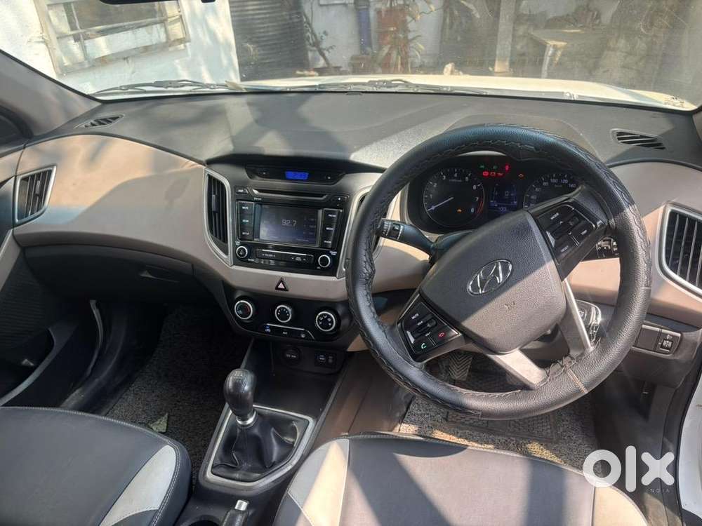 2016 Hyundai Creta Sx 1.6 Petrol  64,000 Km  Full Service History