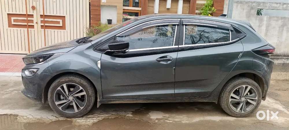 Tata  2025  Model Well Maintained Of Car Is Tata Altroz Xz Lux Dca 1