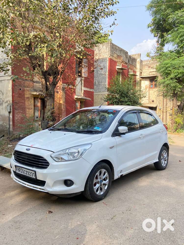Ford Aspire Titanium Blu 2016