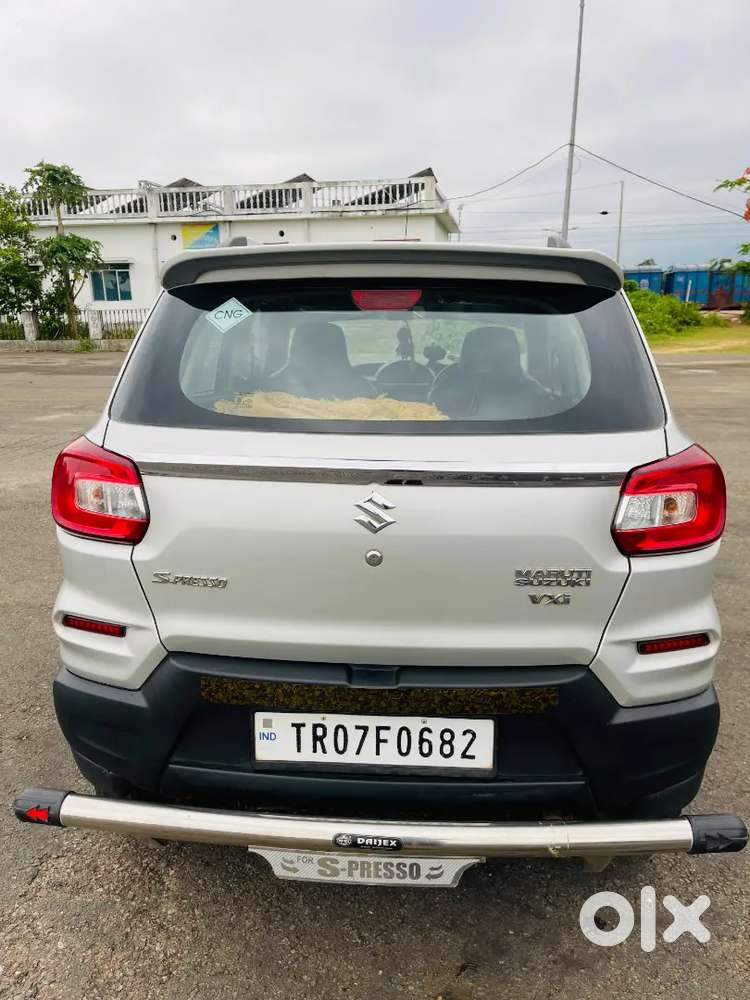 Fully Brand New Condition Cng Top Model Car Under Emi.