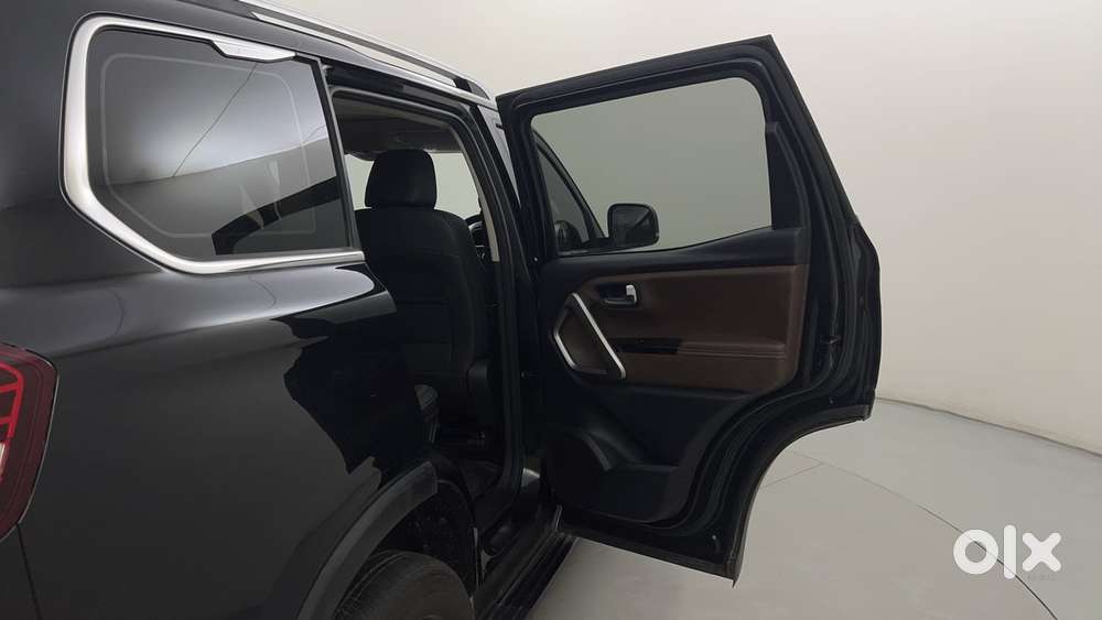 Mahindra Scorpio N Z8 L Petrol At 7 Str, 2023, Petrol