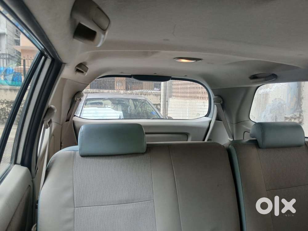 Toyota Innova 2010 Km Driven