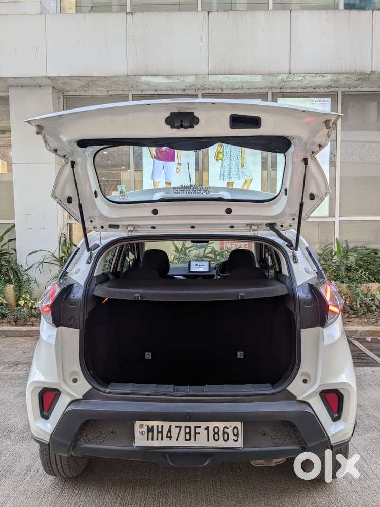Tata Nexon 1.2 Revotron Xma Amt (s), 2022, Petrol