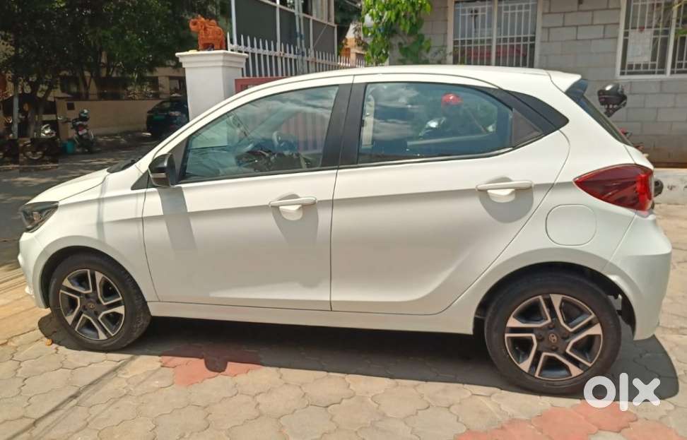 Tata Tiago 1.2 Revotron Xza, 2020, Petrol