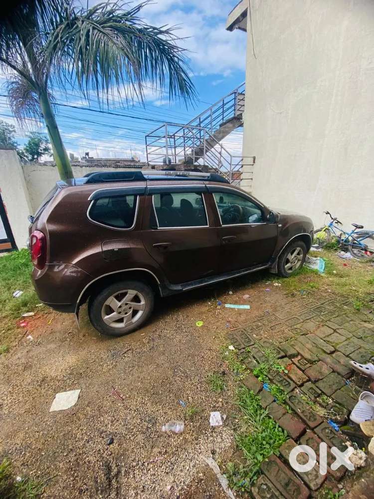 Renault Duster Diesel Manual 2012 With 7 Seater Installed