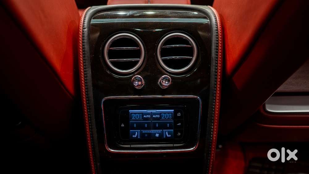 Bentley Flying Spur V8, 2017, Petrol