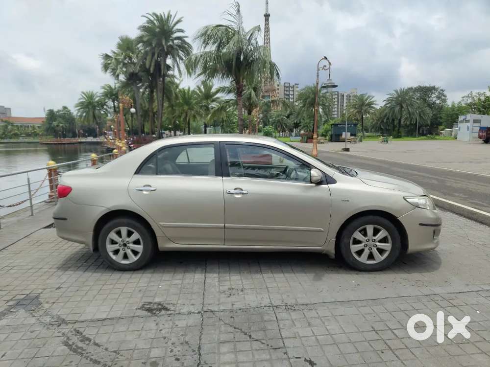 Toyota Corolla Altis 2010