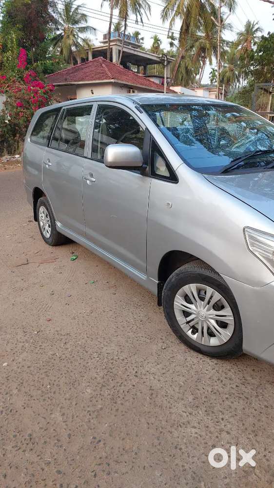 Toyota Innova 2015 -2016 Register
