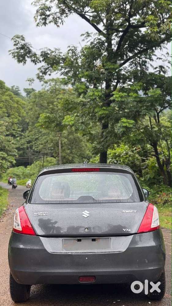 Maruti Suzuki Swift Vxi Abs Bsiv, 2017, Petrol