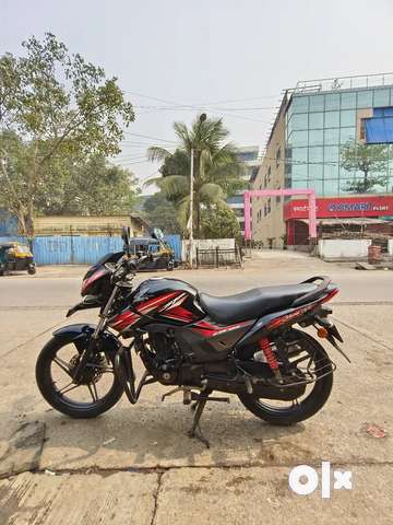 Honda shine bs4 discount on road price