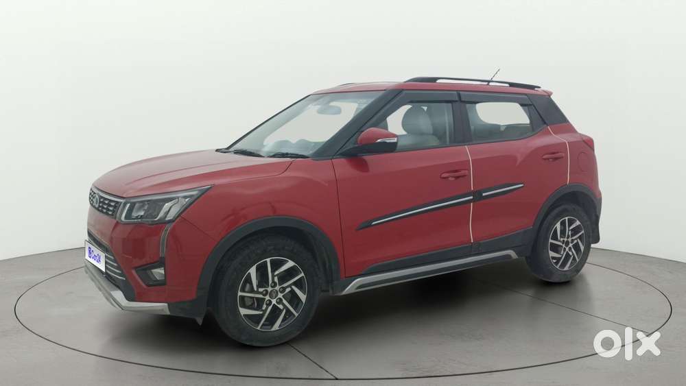 Mahindra Xuv300 1.2 W8 (o) Amt Petrol, 2022, Petrol