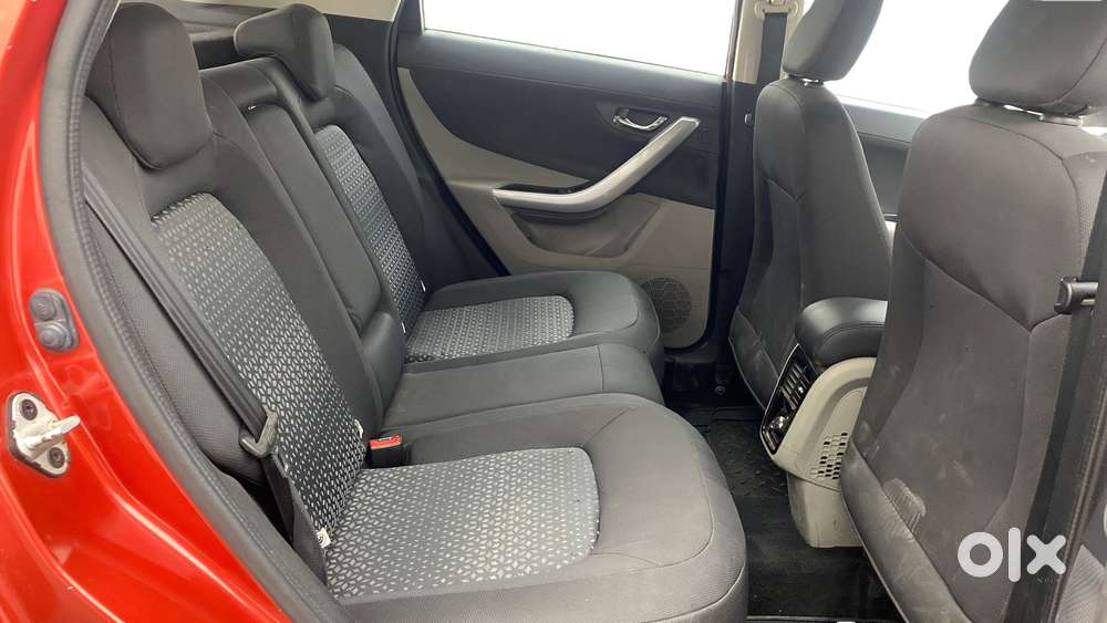 Tata Nexon 1.2 Revotron Xza Plus, 2018, Petrol