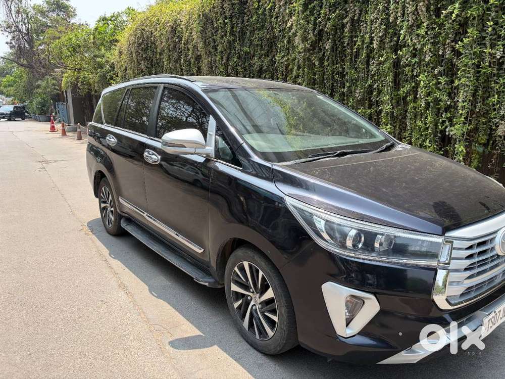 Toyota Innova Crysta Zx