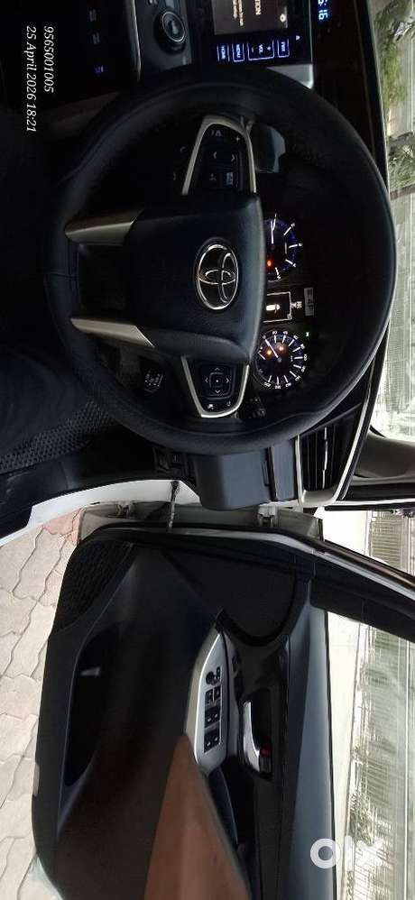 Toyota Innova Crysta 2.8z Automatic, 2019, Diesel