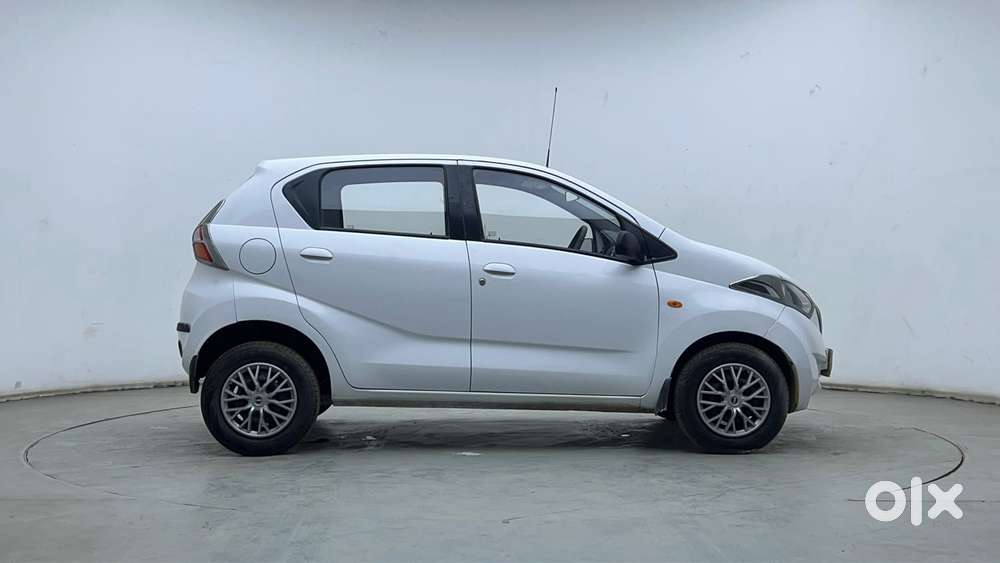 Datsun Redigo T Option, 2016, Petrol