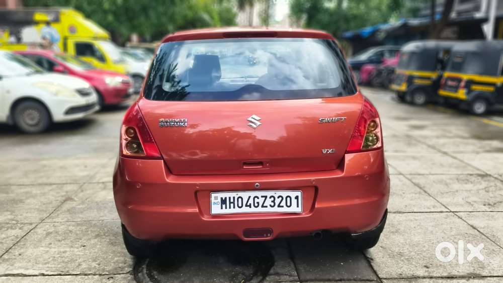 Maruti Suzuki Swift Vxi Bsiv, 2011, Petrol