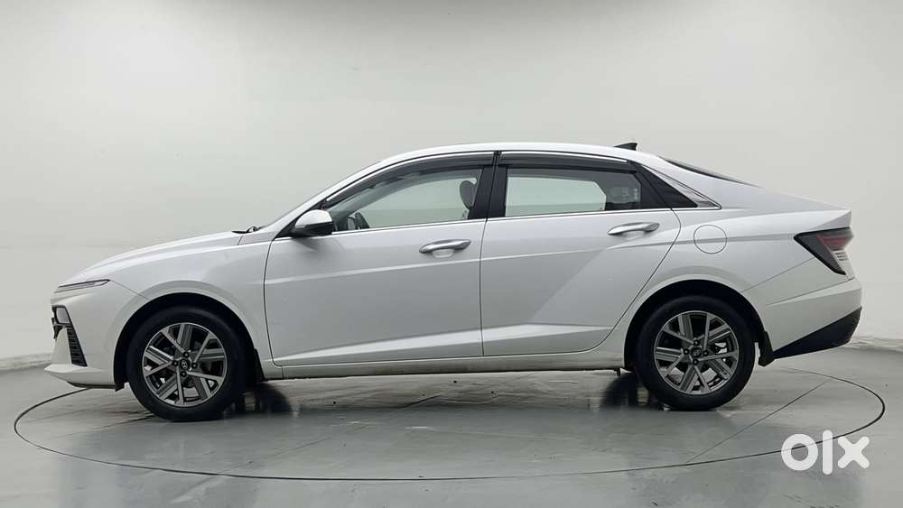 Hyundai Verna 1.5 Sx Petrol Mt, 2023, Petrol