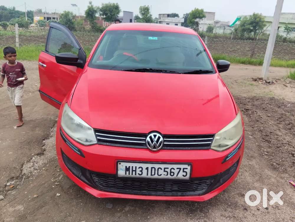 Volkswagen Polo 2010 पेट्रोल में उपलब्ध