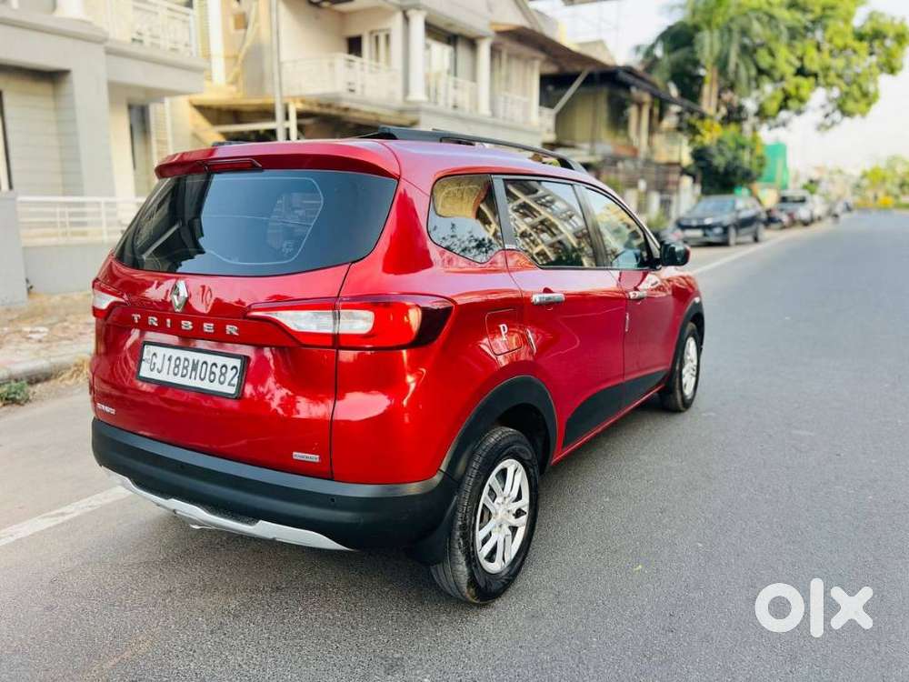 Renault Triber 1.0 Rxz Dual Tone, 2021, Petrol