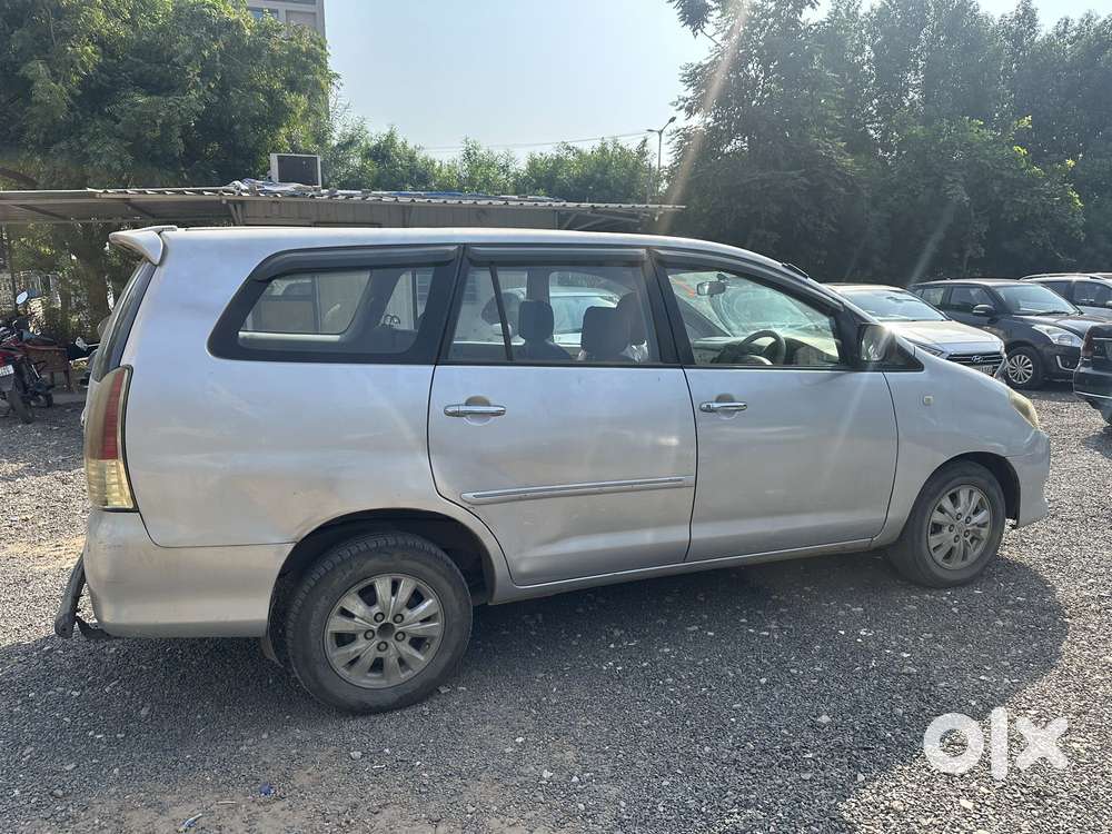 Toyota Innova 2.5 V 7 Str, 2010, Diesel