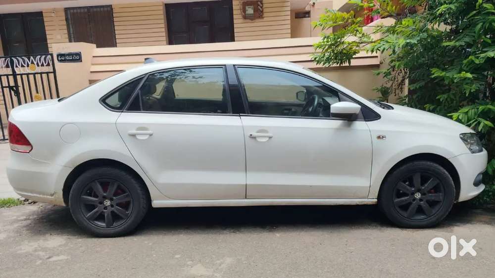 Volkswagen Vento Diesel Highline 2012