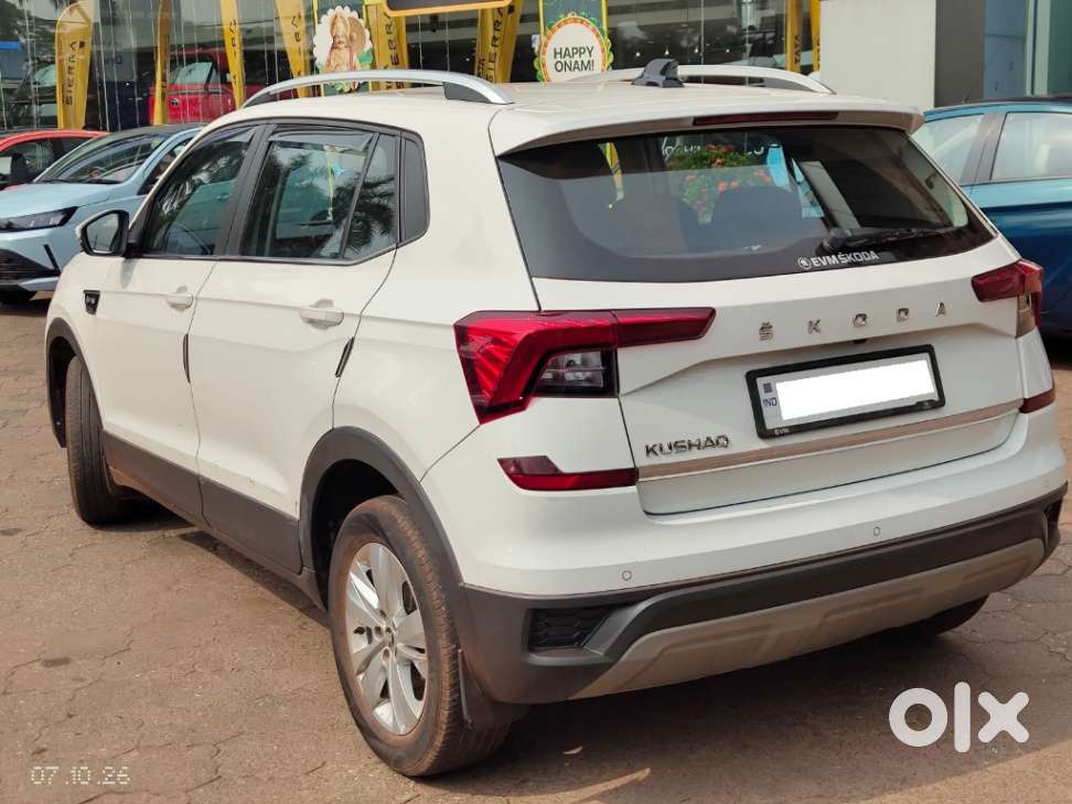 Skoda Kushaq 1.0 Tsi Ambition, 2023, Petrol