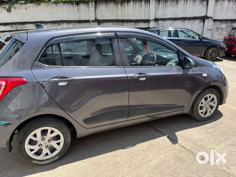 Hyundai Grand I10 2017 Petrol Mt 18000 Km Driven