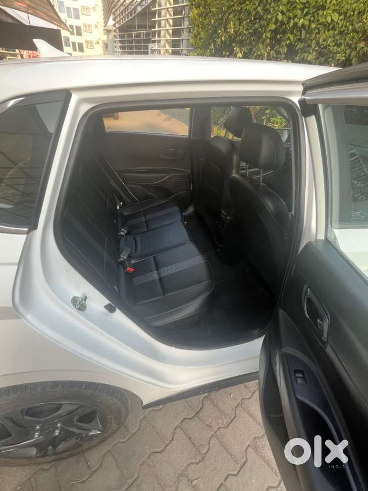 Hyundai I20 Sportz Plus Cvt, 2022, Petrol