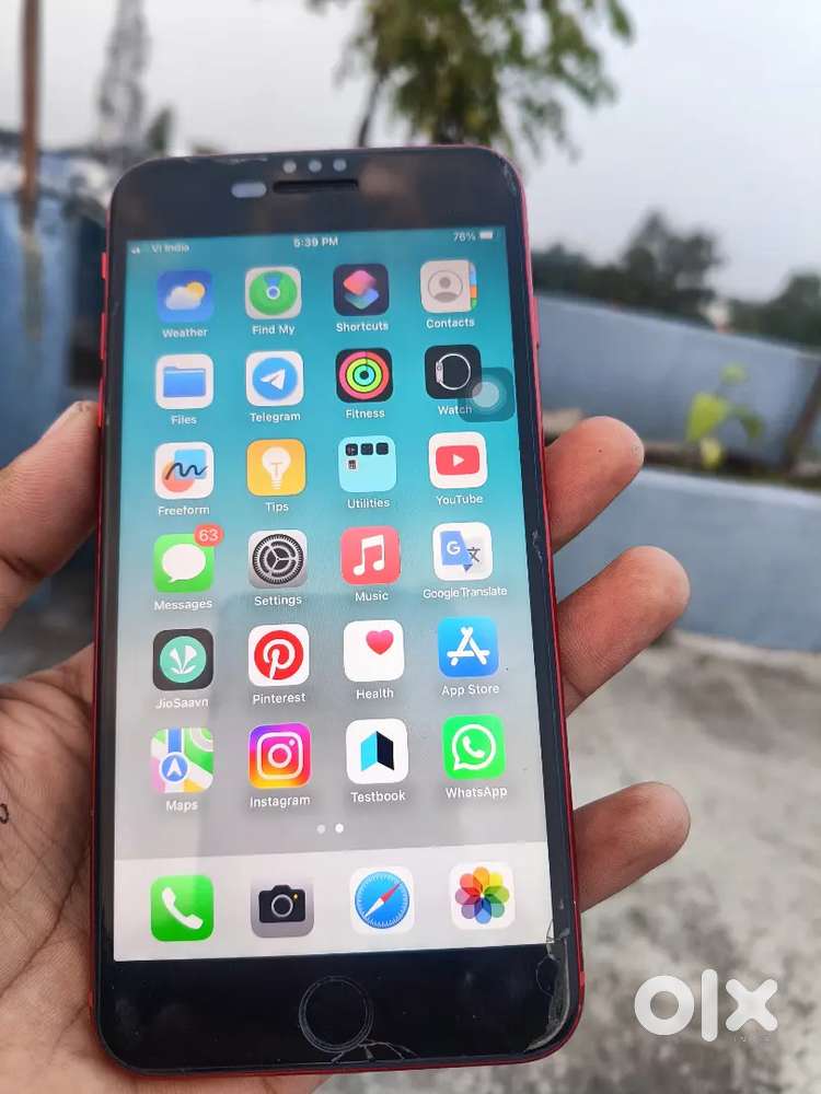 iPhone 8 Plus (64 GB)