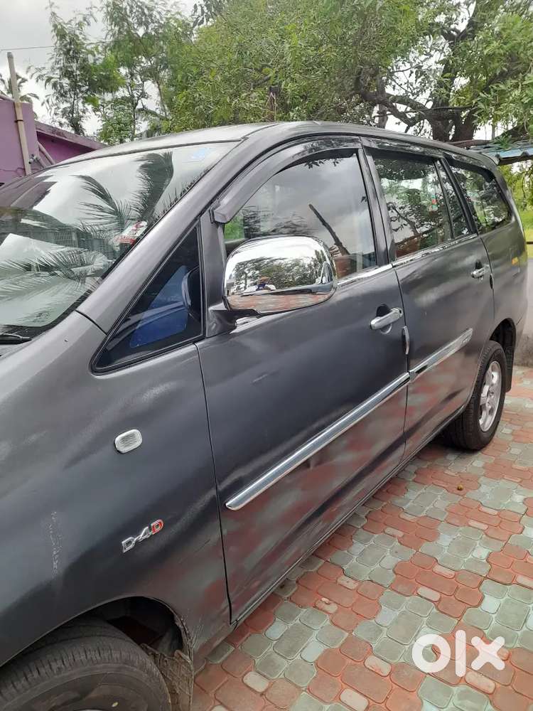 Toyota Innova 2006 Diesel 300000 Km Driven,.