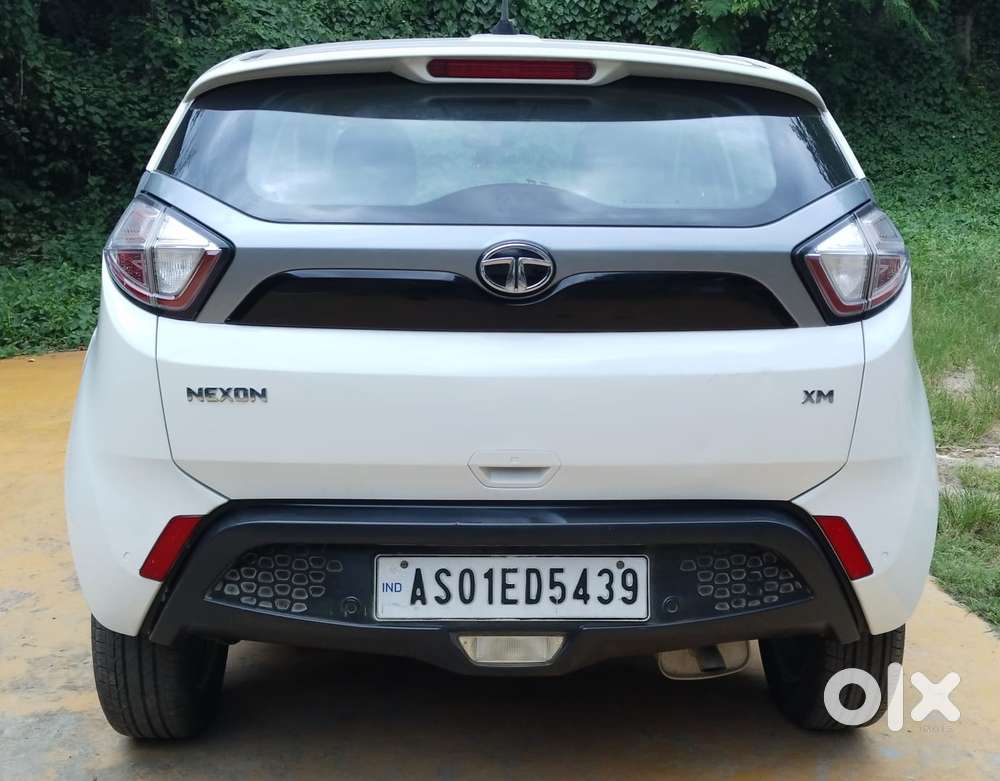 Tata Nexon 1.2 Revotron Xm (s), 2019, Petrol