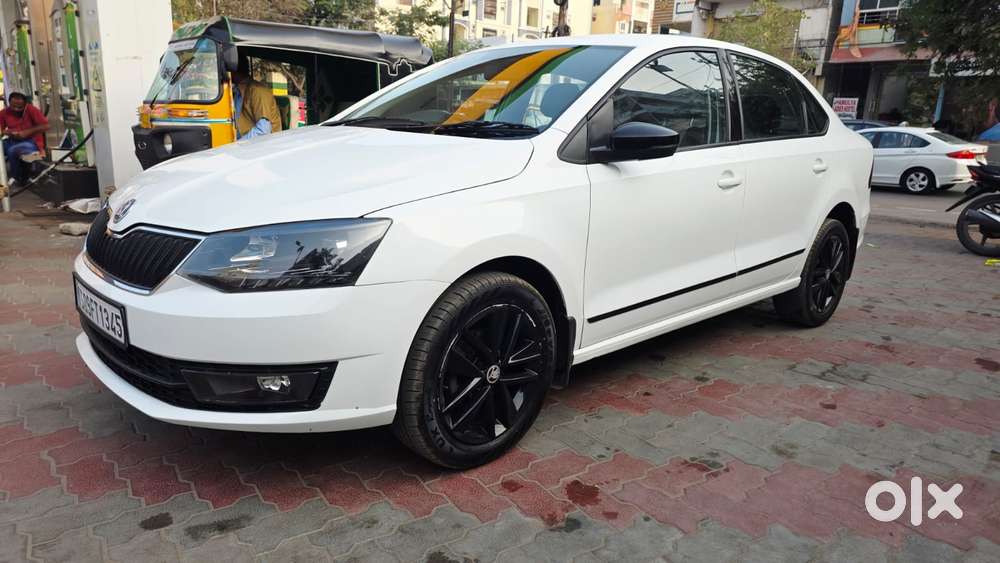 Skoda Rapid 1.0 Tsi Ambition, 2021, Petrol