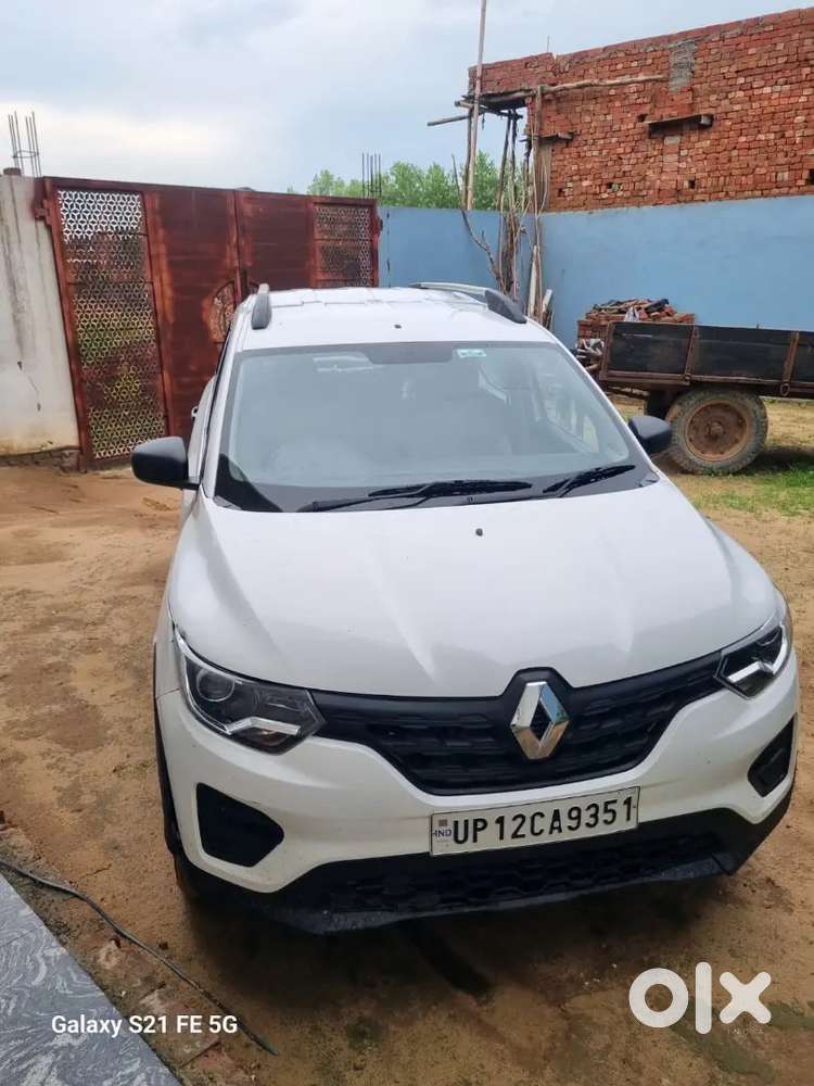 Renault Triber 1.0 Rxe 2025 Car